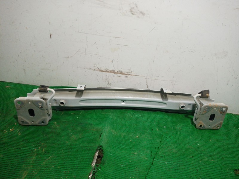 Recambio de refuerzo paragolpes delantero para mazda 3 (bm, bn) 2.0 referencia OEM IAM   