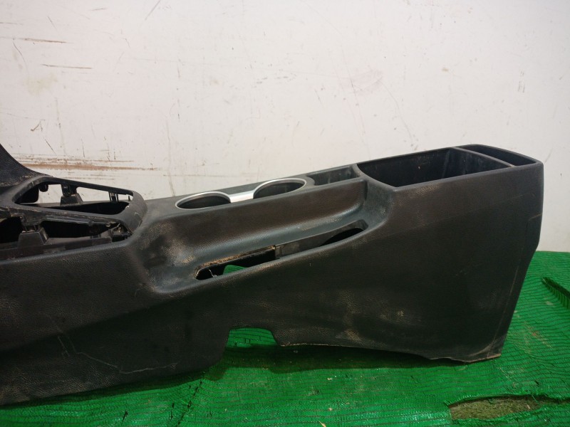 Recambio de moldura salpicadero para hyundai i30 (gd) 1.4 referencia OEM IAM 84610A6000 84610A6000 84610A6000