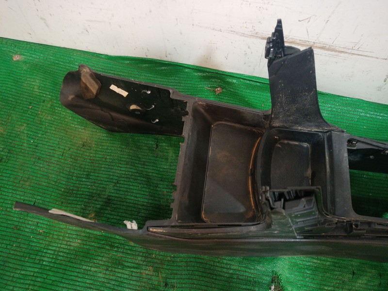 Recambio de moldura salpicadero para hyundai i30 (gd) 1.4 referencia OEM IAM 84610A6000 84610A6000 84610A6000
