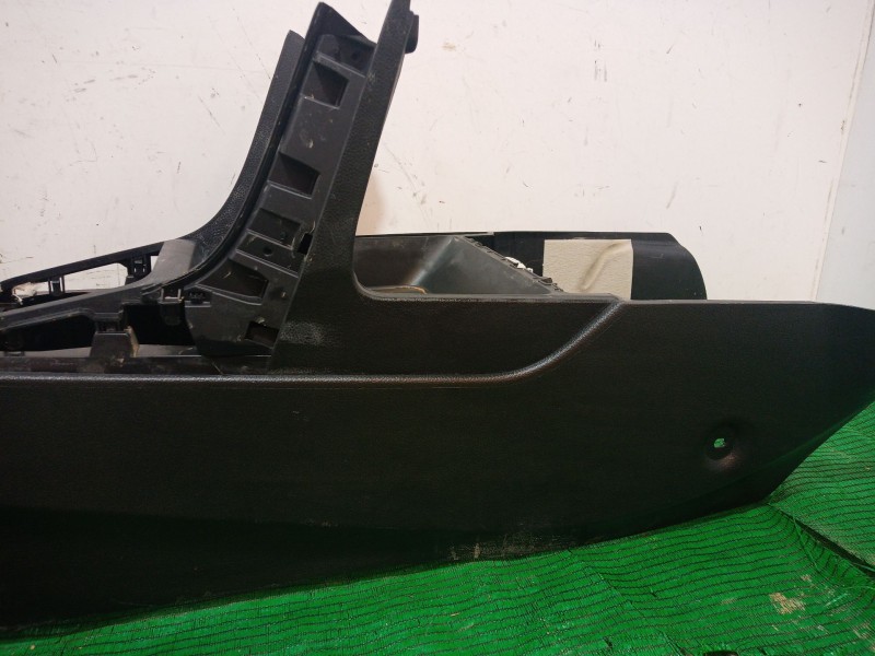 Recambio de moldura salpicadero para hyundai i30 (gd) 1.4 referencia OEM IAM 84610A6000 84610A6000 84610A6000