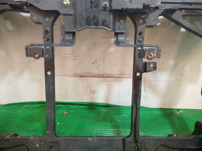 Recambio de panel frontal para mazda 3 (bm, bn) 2.0 referencia OEM IAM   