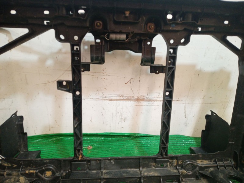 Recambio de panel frontal para mazda 3 (bm, bn) 2.0 referencia OEM IAM   