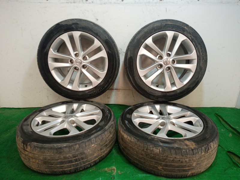 Recambio de juego llantas para nissan juke (f15) 1.6 dig-t 4x4 referencia OEM IAM   