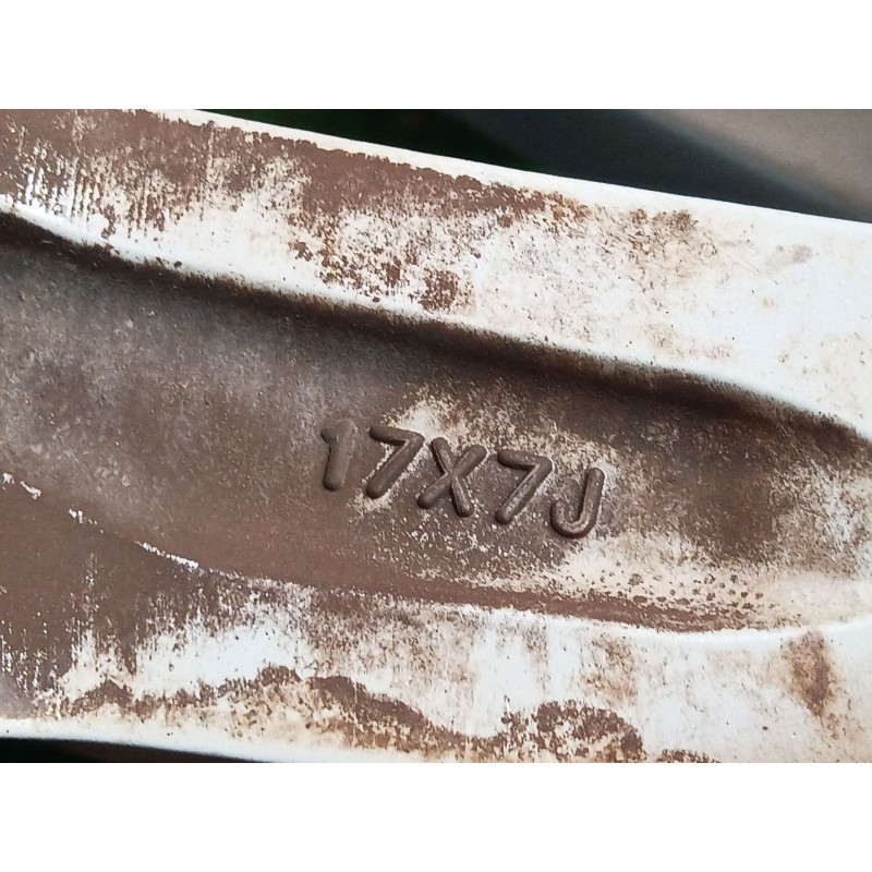 Recambio de juego llantas para nissan juke (f15) 1.6 dig-t 4x4 referencia OEM IAM   