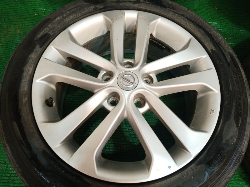 Recambio de juego llantas para nissan juke (f15) 1.6 dig-t 4x4 referencia OEM IAM   