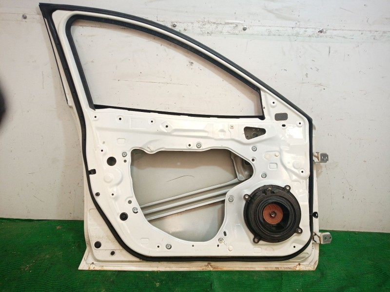 Recambio de puerta delantera izquierda para mazda 3 (bm, bn) 2.0 referencia OEM IAM   
