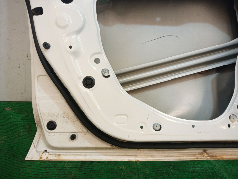 Recambio de puerta delantera izquierda para mazda 3 (bm, bn) 2.0 referencia OEM IAM   