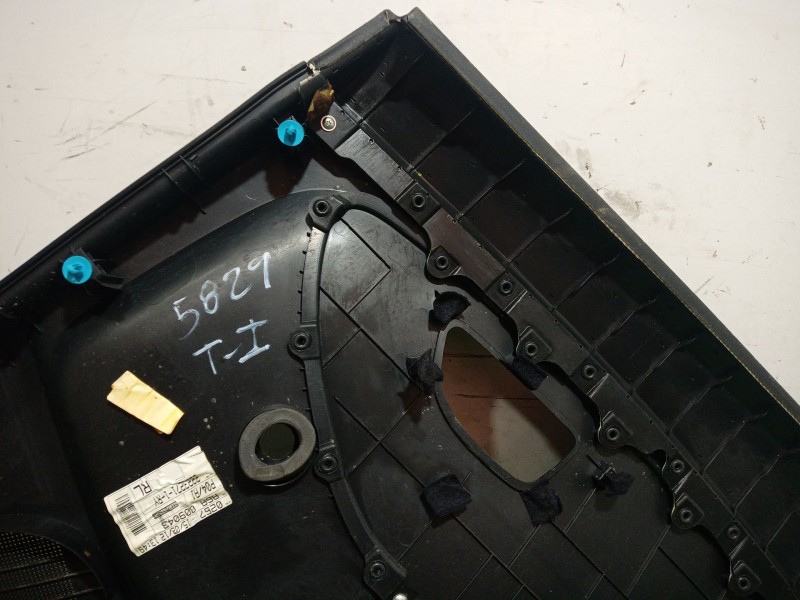 Recambio de guarnecido puerta trasera izquierda para hyundai i30 (gd) 1.4 referencia OEM IAM   