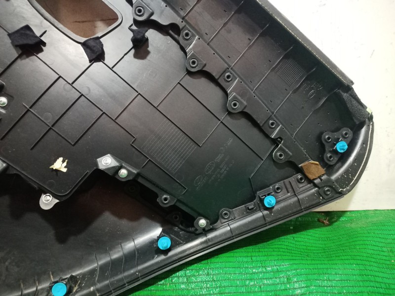 Recambio de guarnecido puerta trasera izquierda para hyundai i30 (gd) 1.4 referencia OEM IAM   