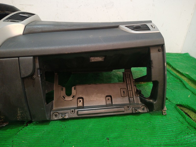 Recambio de salpicadero para hyundai i30 (gd) 1.4 referencia OEM IAM   