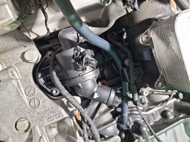 Recambio de motor completo para audi q3 (8ub, 8ug) 2.0 tdi referencia OEM IAM   