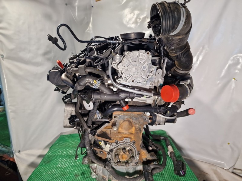Recambio de motor completo para audi q3 (8ub, 8ug) 2.0 tdi referencia OEM IAM   