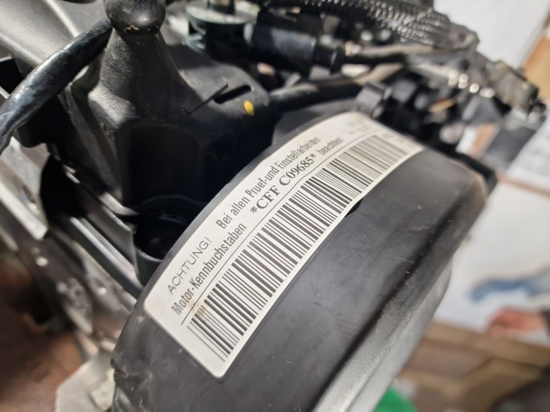 Recambio de motor completo para audi q3 (8ub, 8ug) 2.0 tdi referencia OEM IAM   