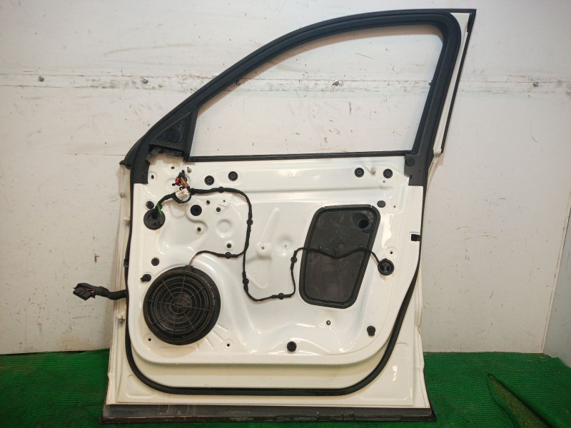 Recambio de puerta delantera derecha para audi q3 (8ub, 8ug) 2.0 tdi referencia OEM IAM   
