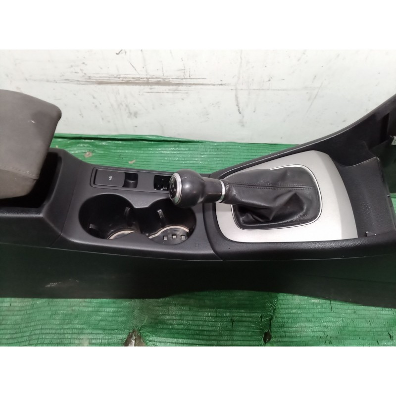 Recambio de consola central trasera para audi q3 (8ub, 8ug) 2.0 tdi referencia OEM IAM   