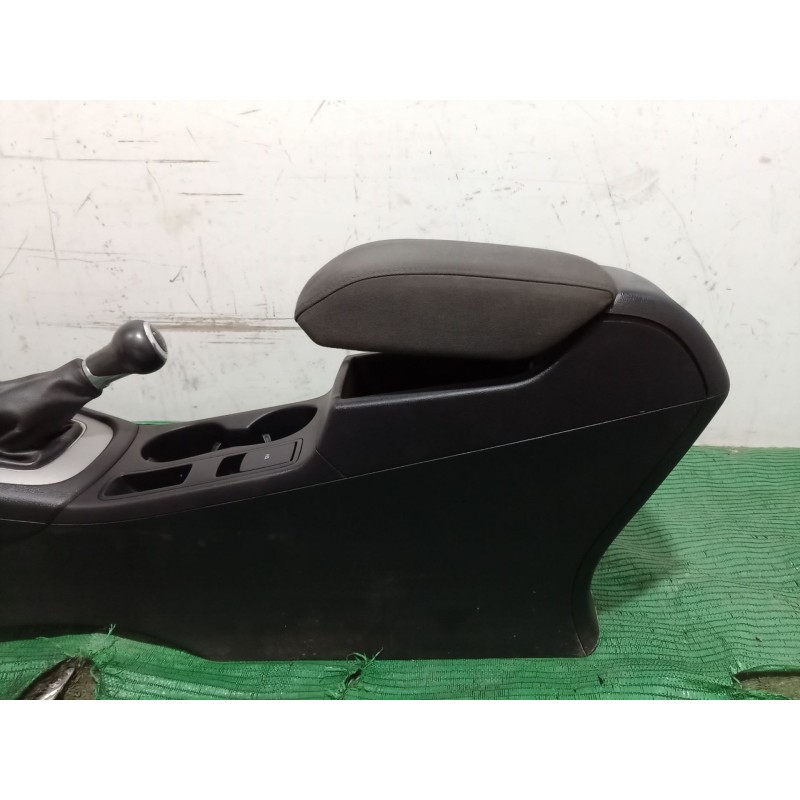 Recambio de consola central trasera para audi q3 (8ub, 8ug) 2.0 tdi referencia OEM IAM   