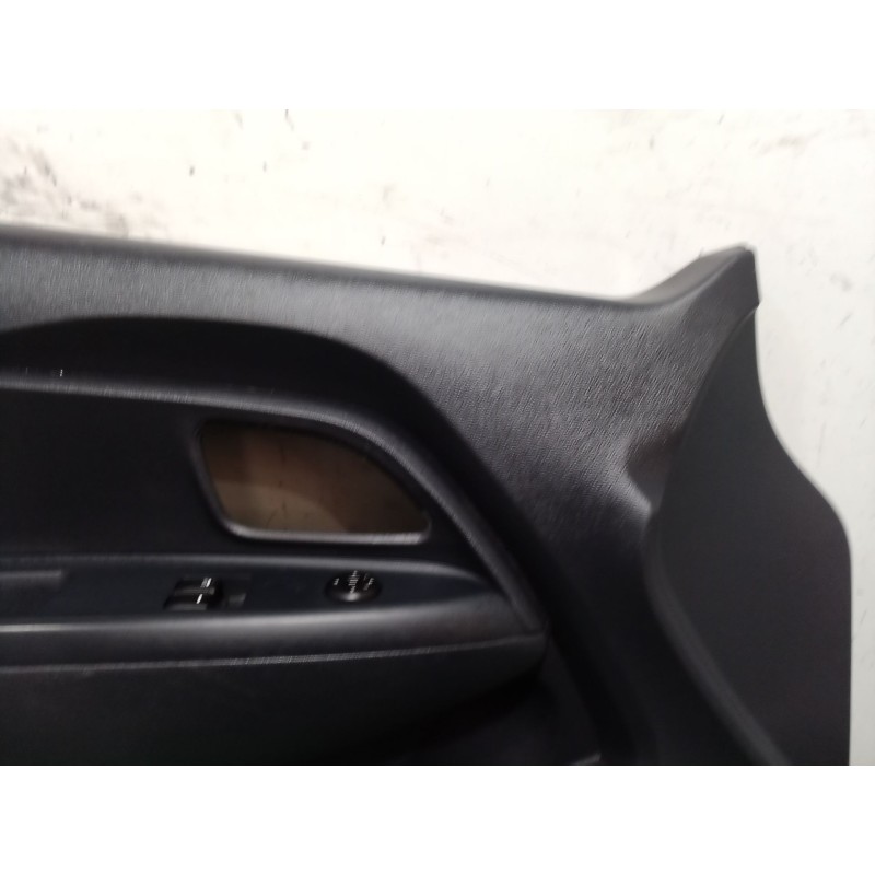 Recambio de guarnecido puerta delantera izquierda para kia rio iii (ub) 1.2 cvvt referencia OEM IAM   