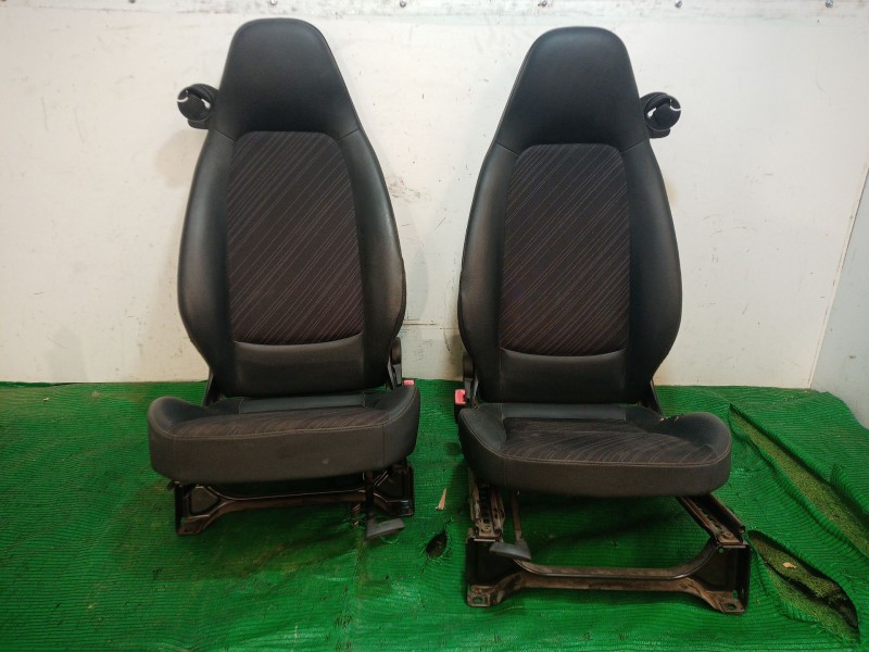 Recambio de asientos delanteros para smart fortwo coupé (451) 1.0 (451.331, 451.380) referencia OEM IAM   