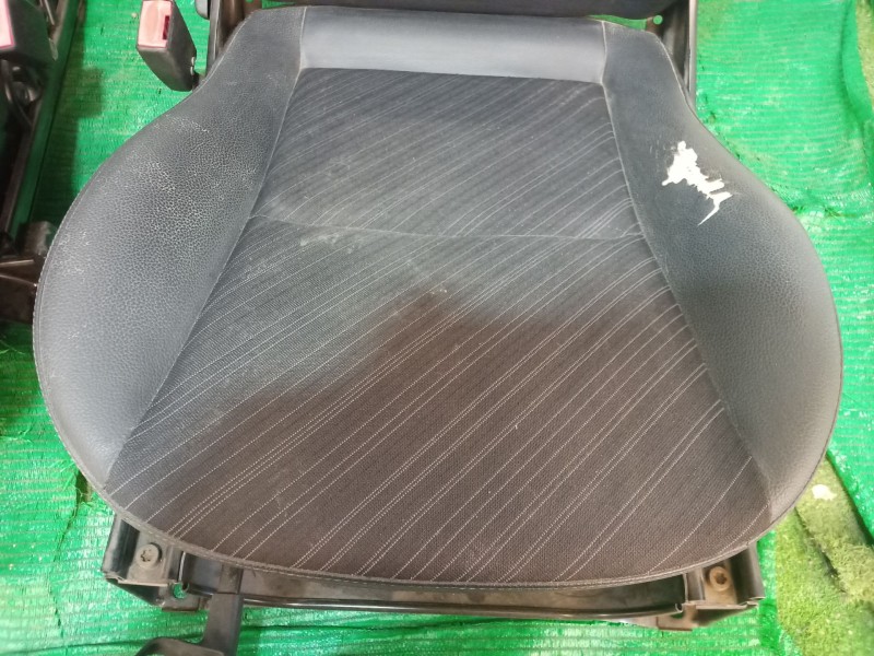 Recambio de asientos delanteros para smart fortwo coupé (451) 1.0 (451.331, 451.380) referencia OEM IAM   