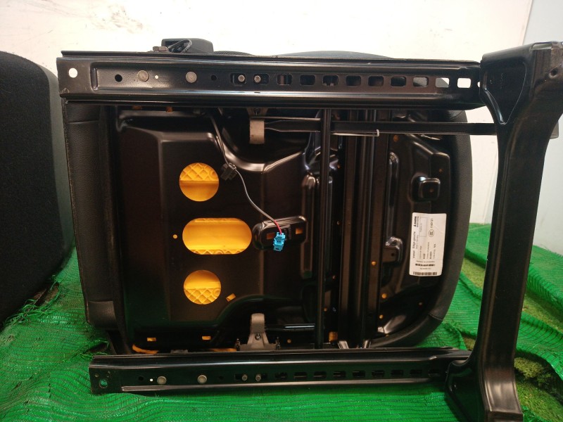 Recambio de asientos delanteros para smart fortwo coupé (451) 1.0 (451.331, 451.380) referencia OEM IAM   