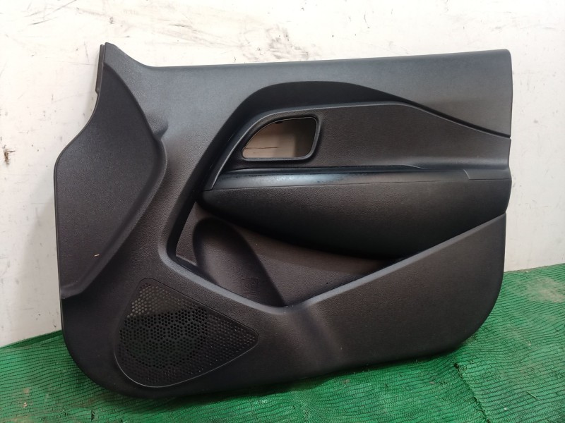 Recambio de guarnecido puerta delantera derecha para kia rio iii (ub) 1.2 cvvt referencia OEM IAM 823201W010 823201W010 823201W0