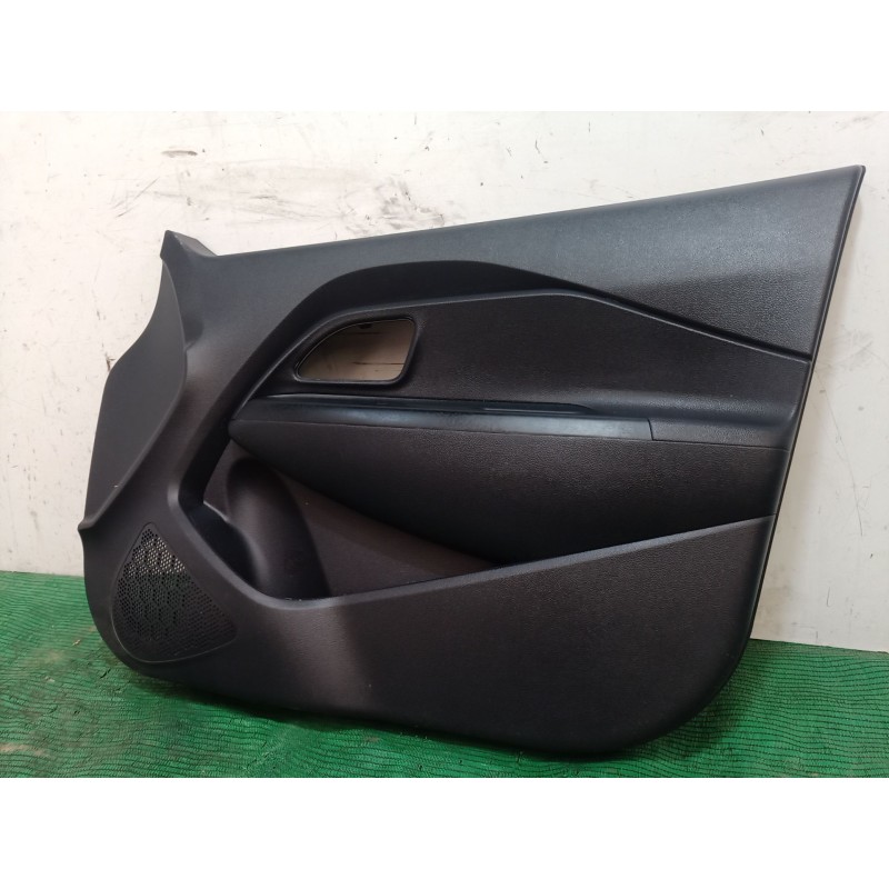 Recambio de guarnecido puerta delantera derecha para kia rio iii (ub) 1.2 cvvt referencia OEM IAM 823201W010 823201W010 823201W0
