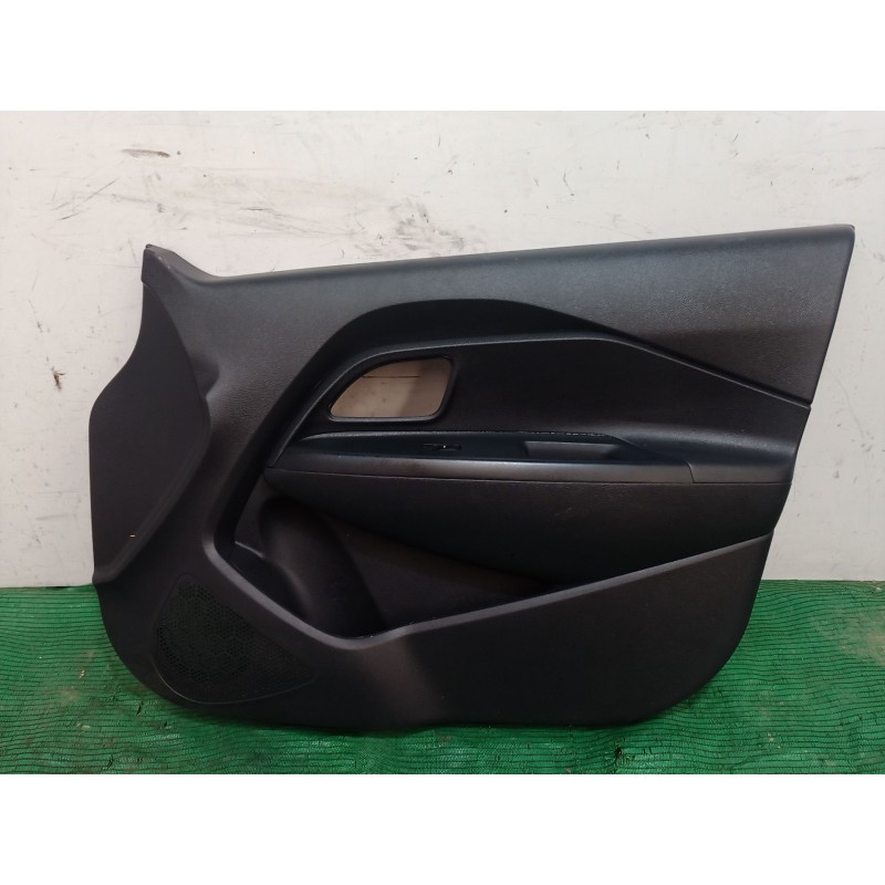 Recambio de guarnecido puerta delantera derecha para kia rio iii (ub) 1.2 cvvt referencia OEM IAM 823201W010 823201W010 823201W0