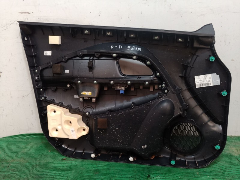 Recambio de guarnecido puerta delantera derecha para kia rio iii (ub) 1.2 cvvt referencia OEM IAM 823201W010 823201W010 823201W0