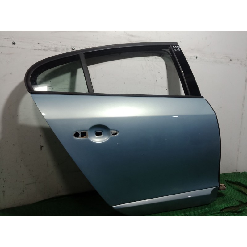 Recambio de puerta trasera derecha para renault fluence (l3_) z.e. referencia OEM IAM   