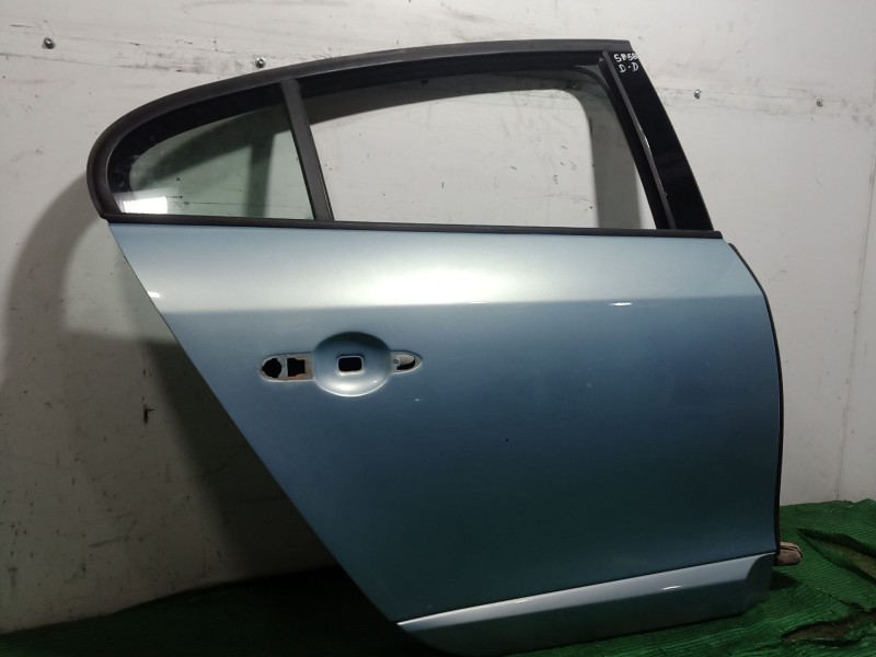Recambio de puerta trasera derecha para renault fluence (l3_) z.e. referencia OEM IAM   