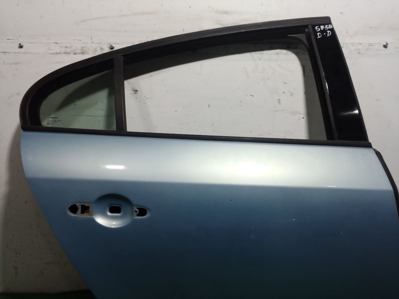 Recambio de puerta trasera derecha para renault fluence (l3_) z.e. referencia OEM IAM   