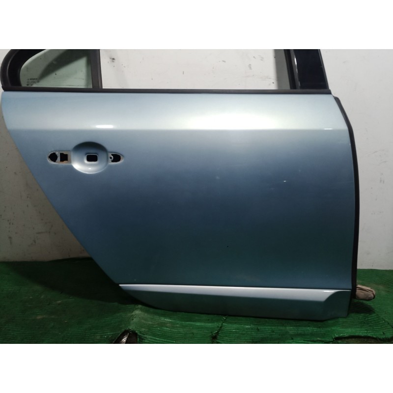 Recambio de puerta trasera derecha para renault fluence (l3_) z.e. referencia OEM IAM   