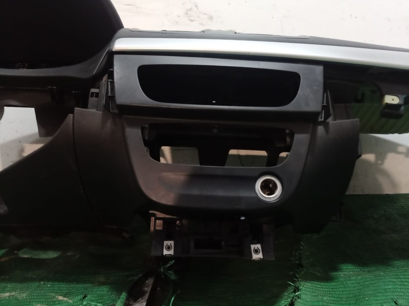 Recambio de salpicadero para renault fluence (l3_) z.e. referencia OEM IAM   