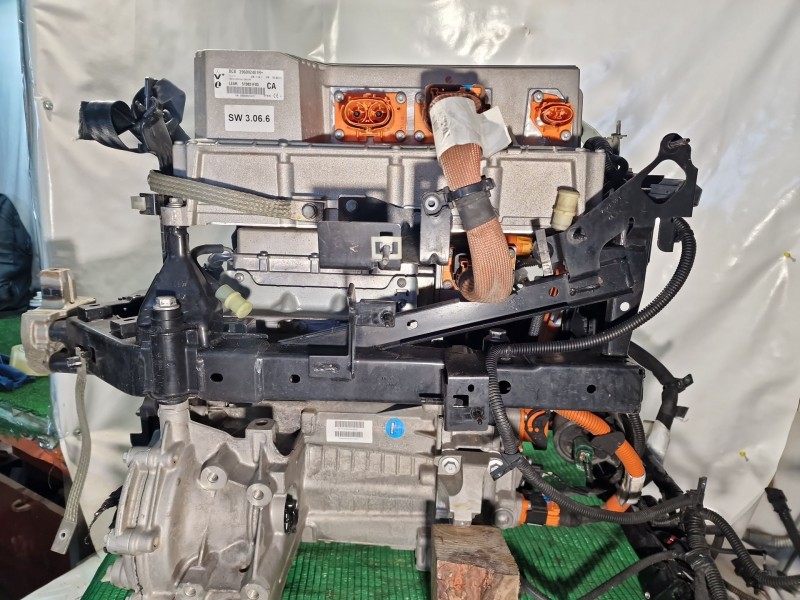 Recambio de motor completo para renault fluence (l3_) z.e. referencia OEM IAM   