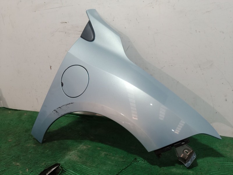 Recambio de aleta delantera derecha para renault fluence (l3_) z.e. referencia OEM IAM   