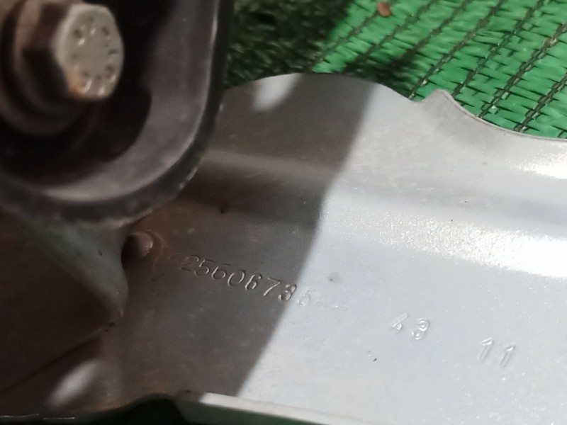 Recambio de aleta delantera derecha para renault fluence (l3_) z.e. referencia OEM IAM   