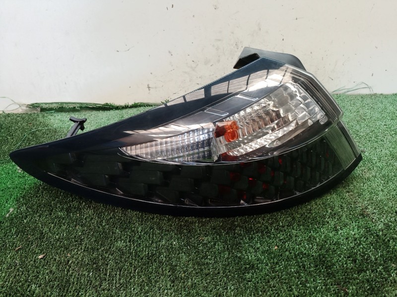 Recambio de piloto trasero izquierdo para renault fluence (l3_) z.e. referencia OEM IAM 265559201R 265559201R 265559201R