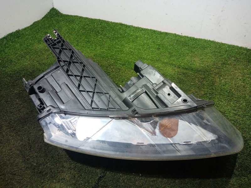 Recambio de faro izquierdo para audi q3 (8ub, 8ug) 2.0 tdi referencia OEM IAM   