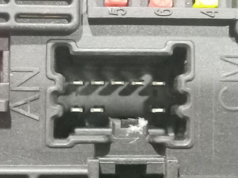 Recambio de caja reles / fusibles para renault fluence (l3_) z.e. referencia OEM IAM   