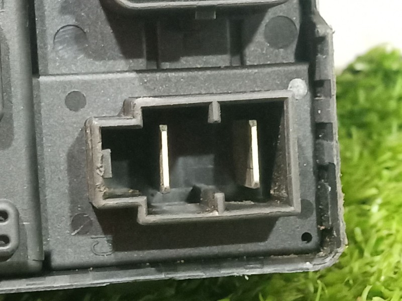 Recambio de caja reles / fusibles para renault fluence (l3_) z.e. referencia OEM IAM   