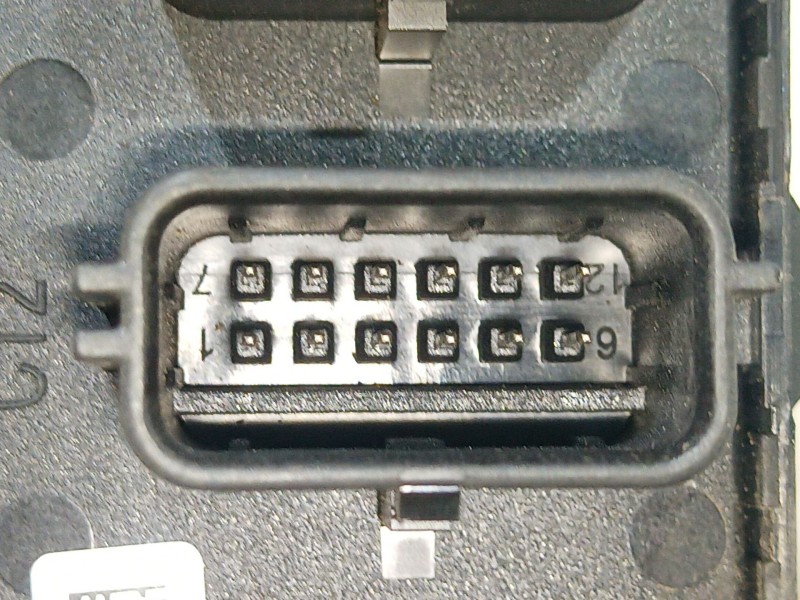 Recambio de caja reles / fusibles para renault fluence (l3_) z.e. referencia OEM IAM   