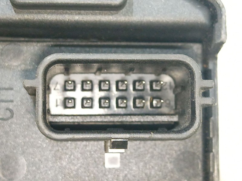 Recambio de caja reles / fusibles para renault fluence (l3_) z.e. referencia OEM IAM   