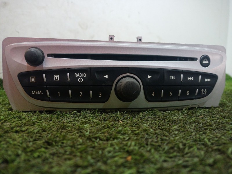 Recambio de sistema audio / radio cd para renault fluence (l3_) z.e. referencia OEM IAM   