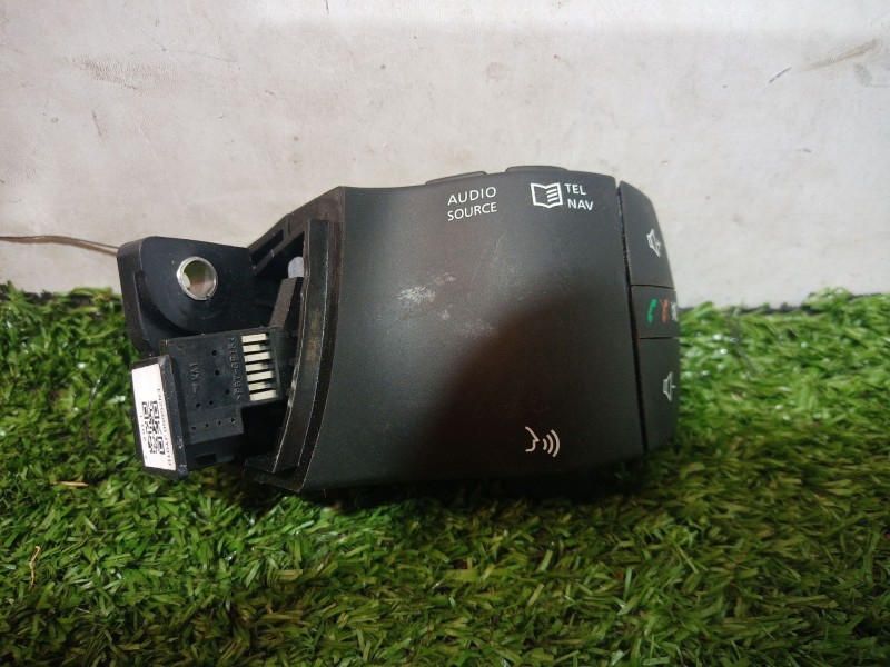 Recambio de mando multifuncion para renault fluence (l3_) z.e. referencia OEM IAM EN25550JY01B EN25550JY01B EN25550JY01B