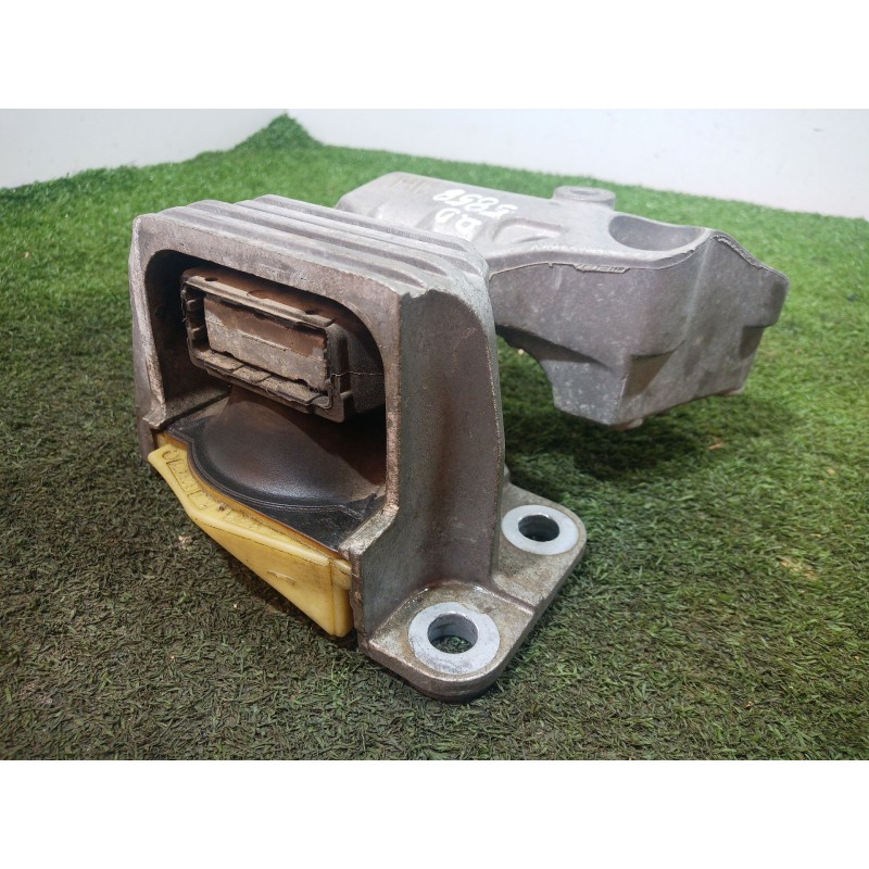 Recambio de soporte motor delantero para renault fluence (l3_) z.e. referencia OEM IAM   