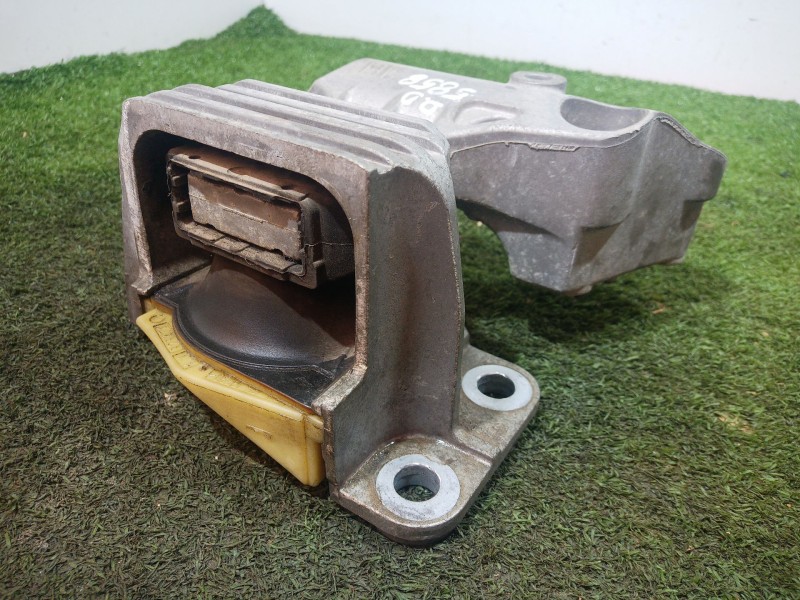 Recambio de soporte motor delantero para renault fluence (l3_) z.e. referencia OEM IAM   