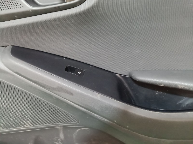 Recambio de guarnecido puerta delantera derecha para hyundai ioniq (ae) 1.6 gdi hybrid referencia OEM IAM 82380G2000 82380G2000 