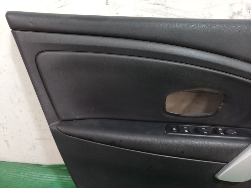 Recambio de guarnecido puerta delantera izquierda para renault fluence (l3_) z.e. referencia OEM IAM   