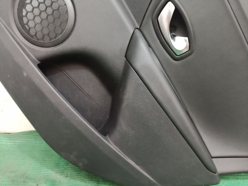 Recambio de guarnecido puerta delantera derecha para renault fluence (l3_) z.e. referencia OEM IAM   