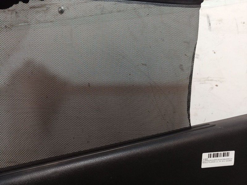 Recambio de guarnecido puerta delantera derecha para renault fluence (l3_) z.e. referencia OEM IAM 156004141 156004141 156004141